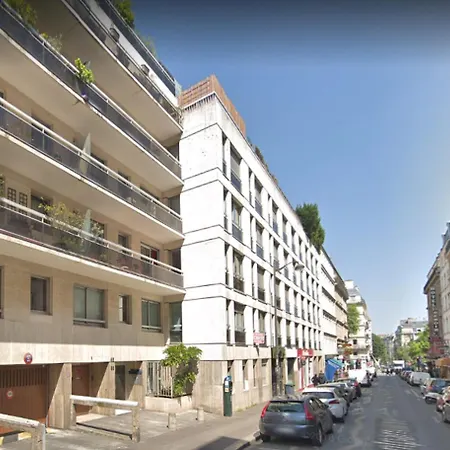 Joie Gare Montparnasse Paris