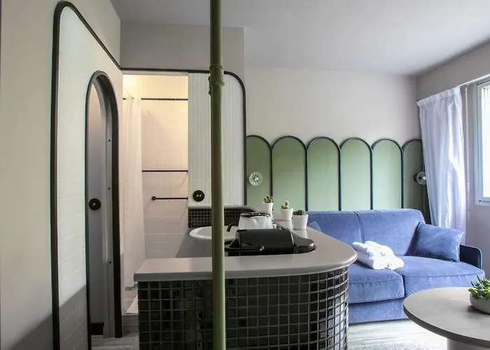 Cosy Et Calme Pres De Montparnasse Apartamento París