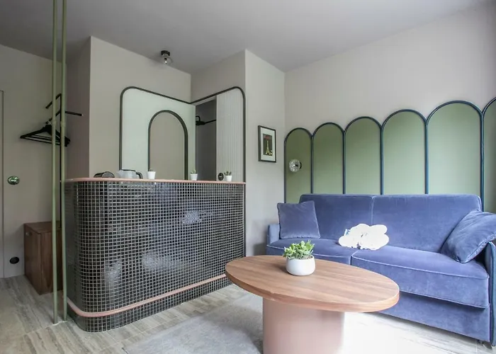 Cosy Et Calme Pres De Montparnasse アパート